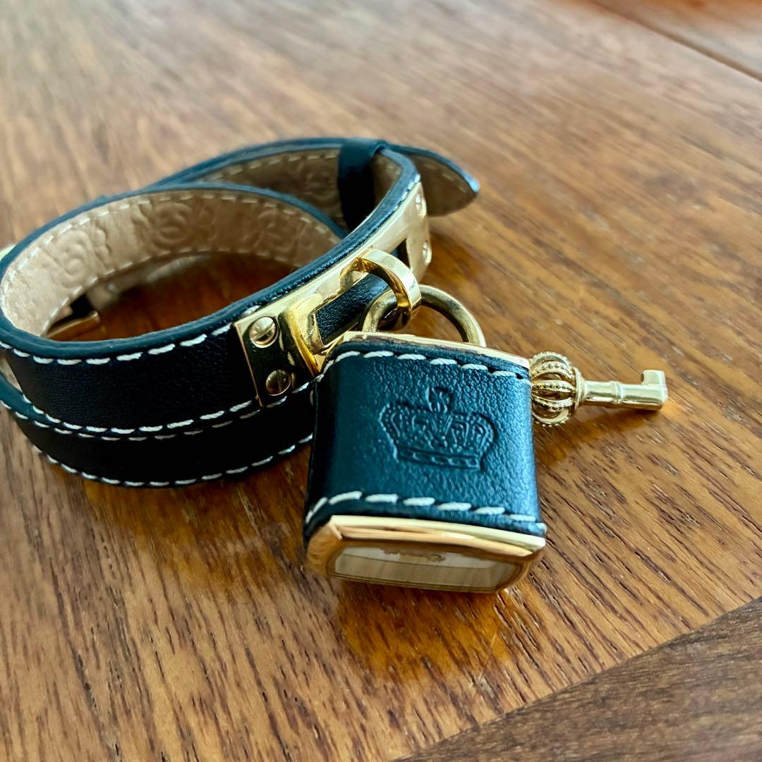 ジューシークチュール　腕時計　鍵型のブラックレザー 二重巻き　姫　スクエア型