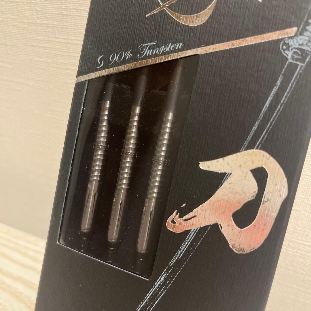 ダイナスティー (Dynasty)ダーツ KATANA 黒刀 古豪・一文字