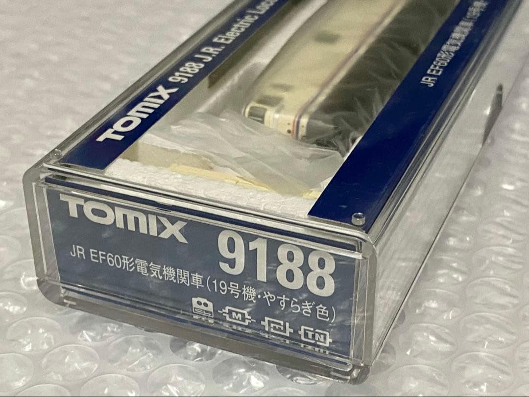 TOMIX 9188 JR EF60形電気機関車（19号機・やすらぎ色)