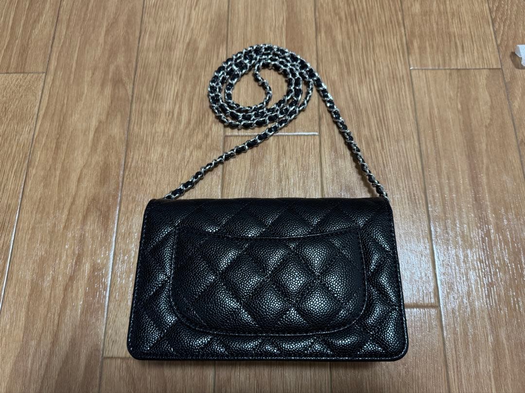 ブラック ショルダーバッグ