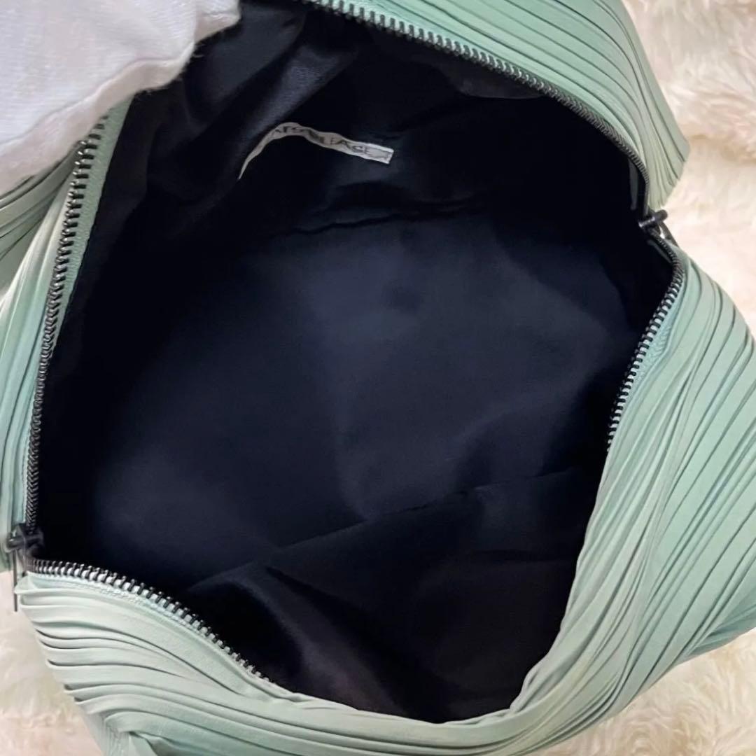 tomomo✨美品✨PLEATS PLEASEプリーツバッグライトグリーン
