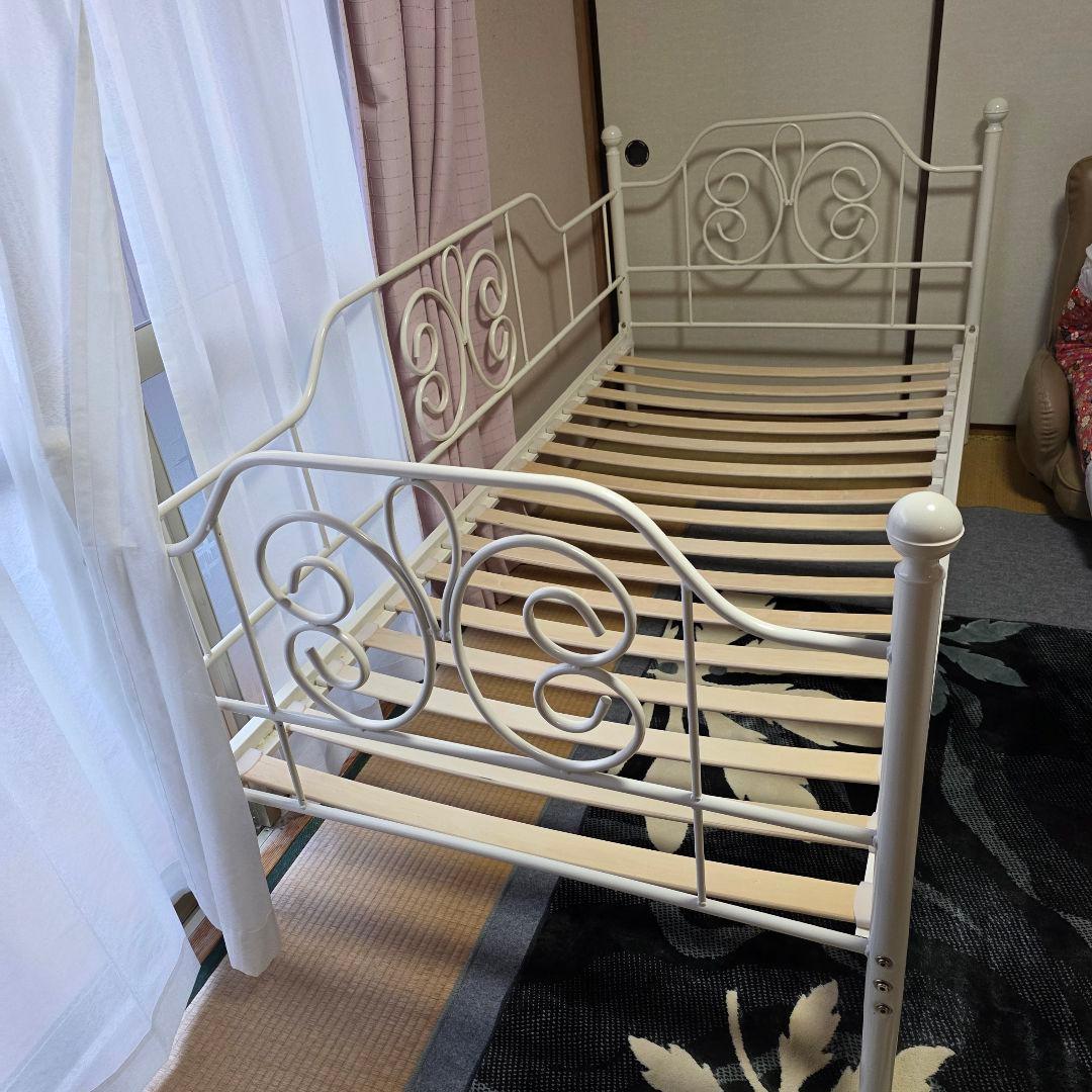 アイアン製シングルベッドフレーム ホワイト