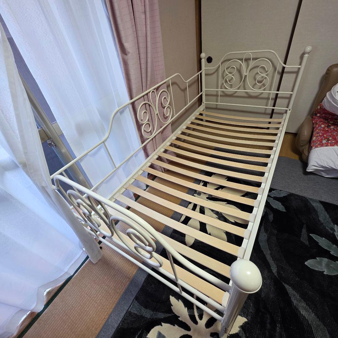 アイアン製シングルベッドフレーム ホワイト