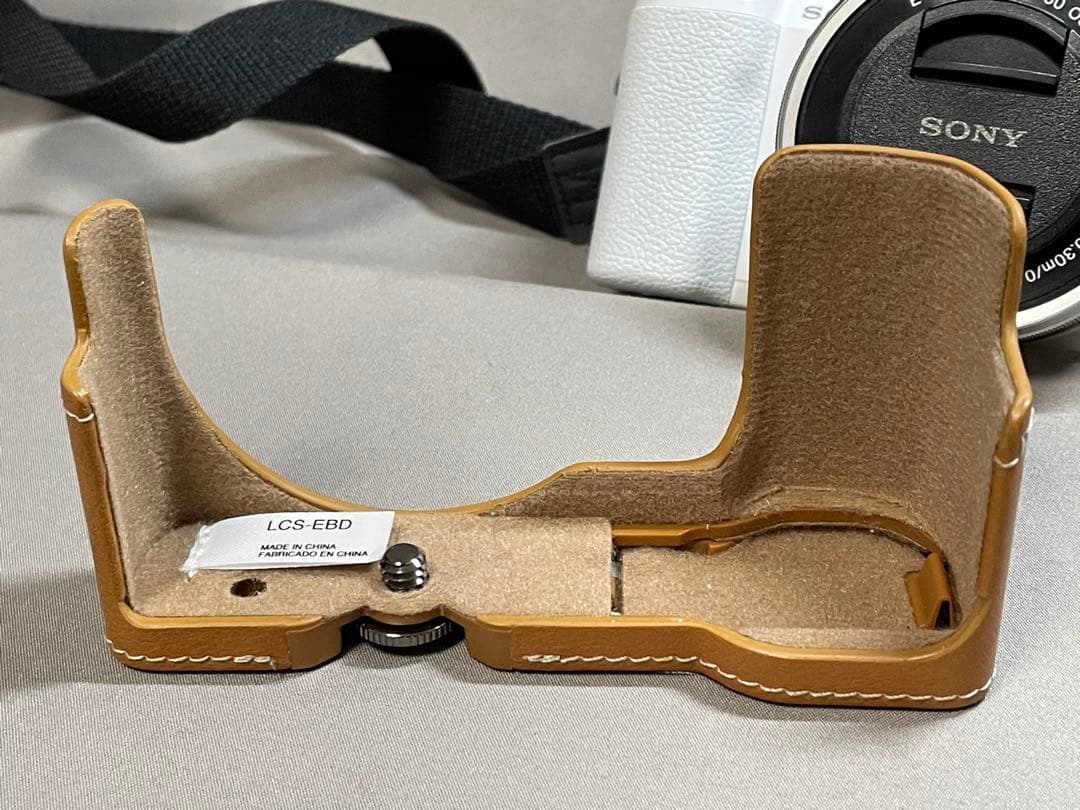 ☆極美品☆SONY α5100ボディ+標準ズームE PZ 16-50mm