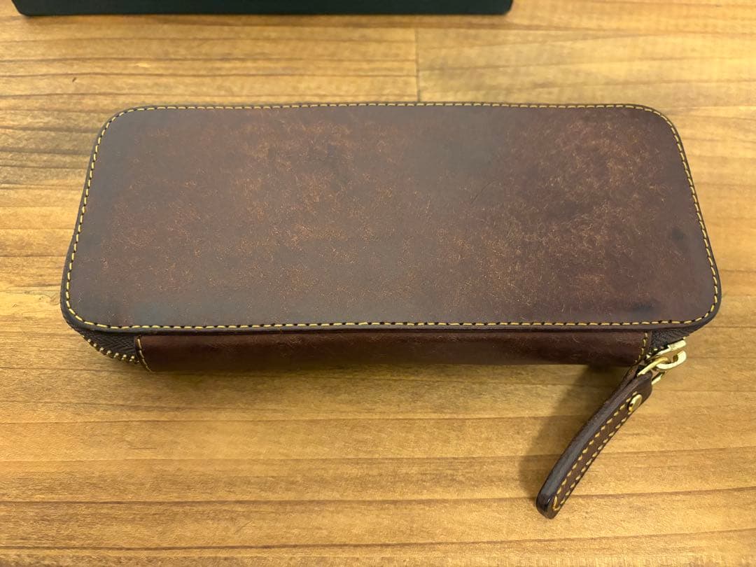 バハギア ペンケース ブラウン