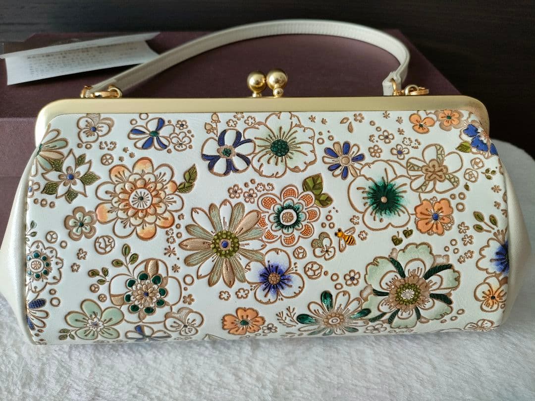 がま口バッグ　みつばち　文庫屋大関　ハンドルクラッチ