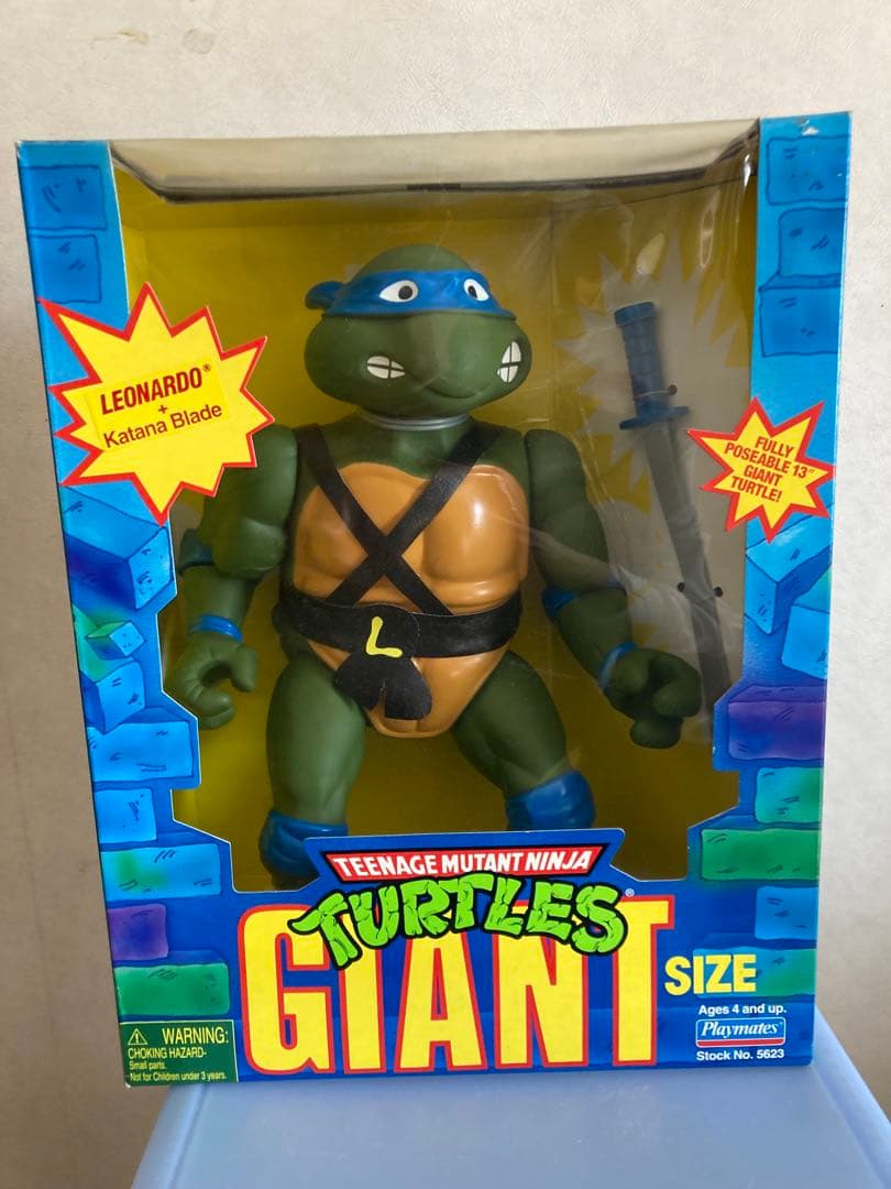 ミュータントタートルズ ジャイアントフィギュア ３体セット。
