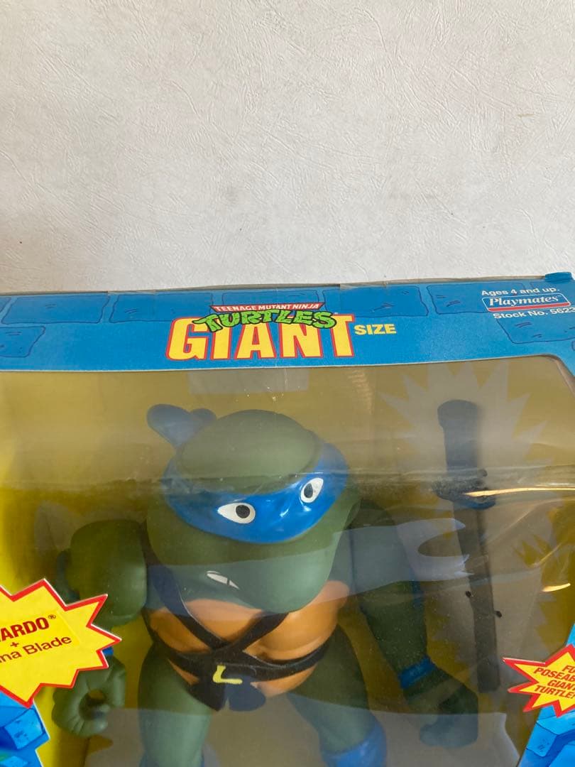 ミュータントタートルズ ジャイアントフィギュア ３体セット。