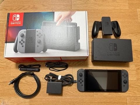 Nintendo Switch（グレー）