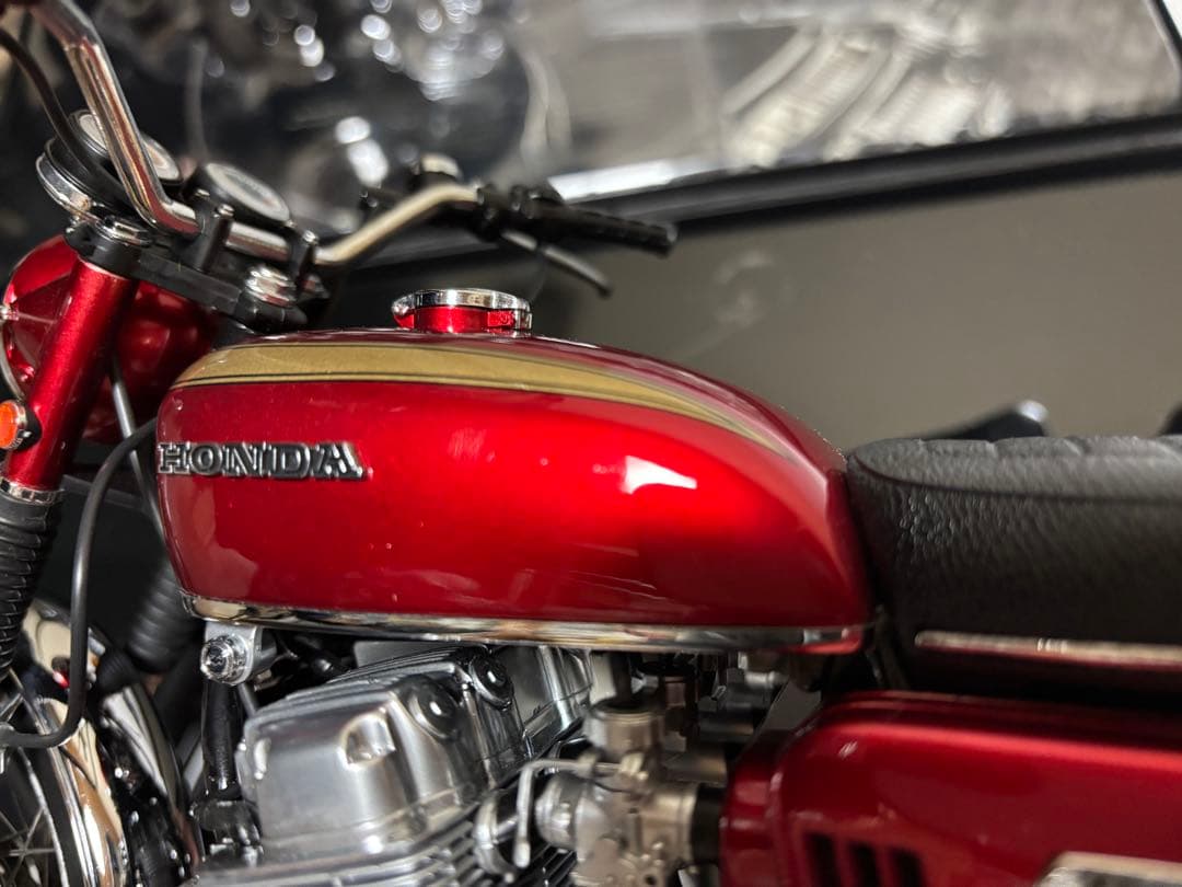 ミニチャンプス 1/6 ホンダ CB750 レッドメタリック　1968