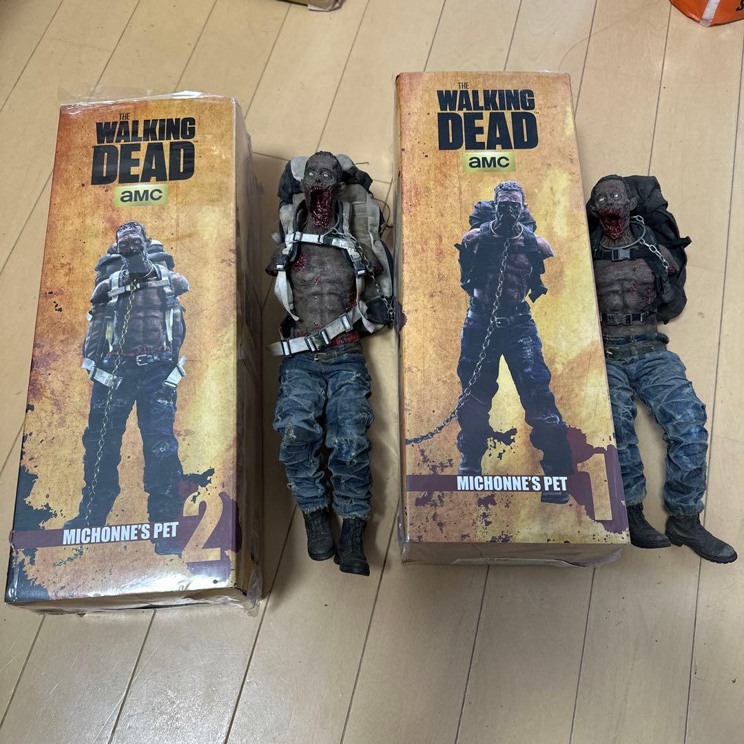 WALKING DEAD MICHONNE'S PET ゾンビフィギュア 2体