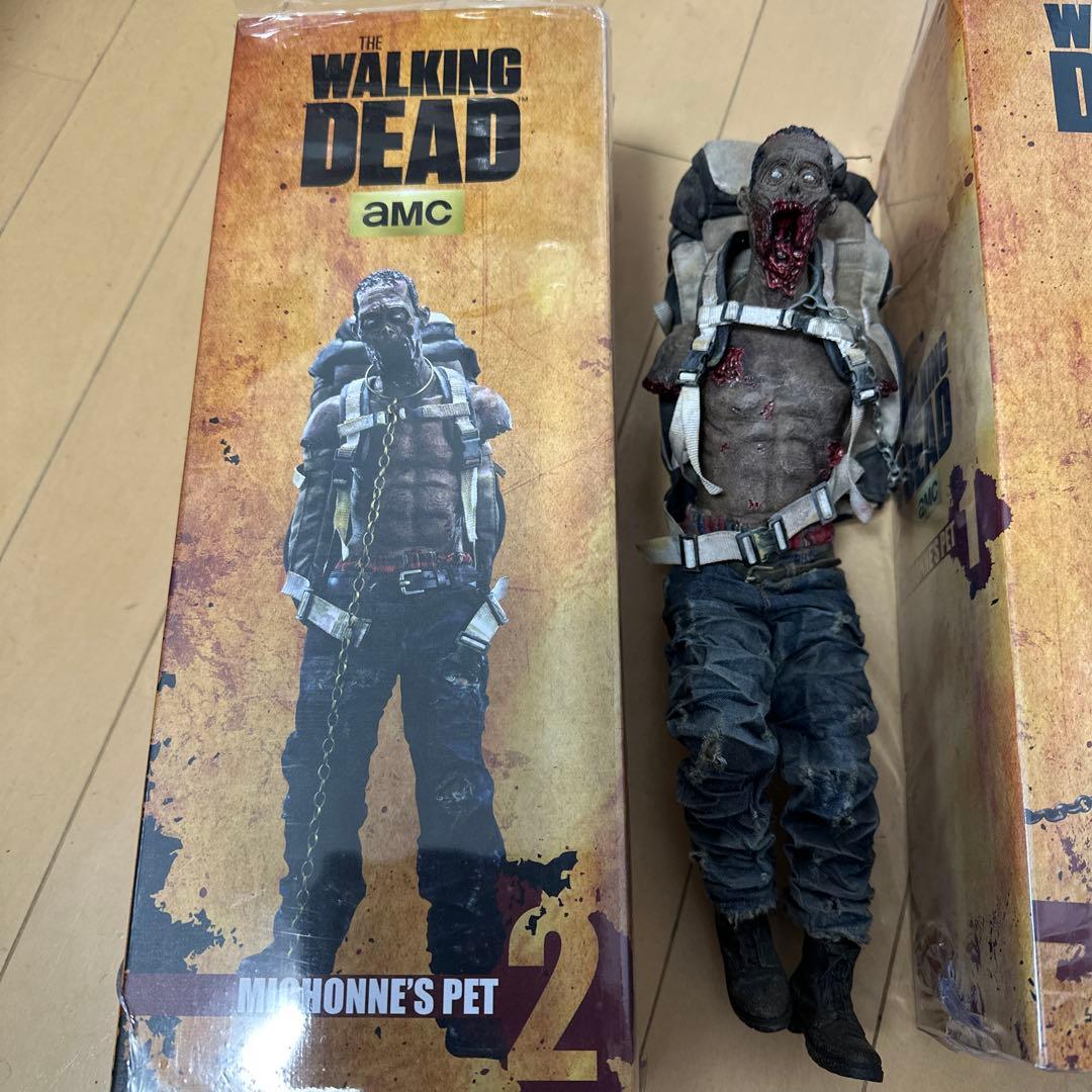 WALKING DEAD MICHONNE'S PET ゾンビフィギュア 2体