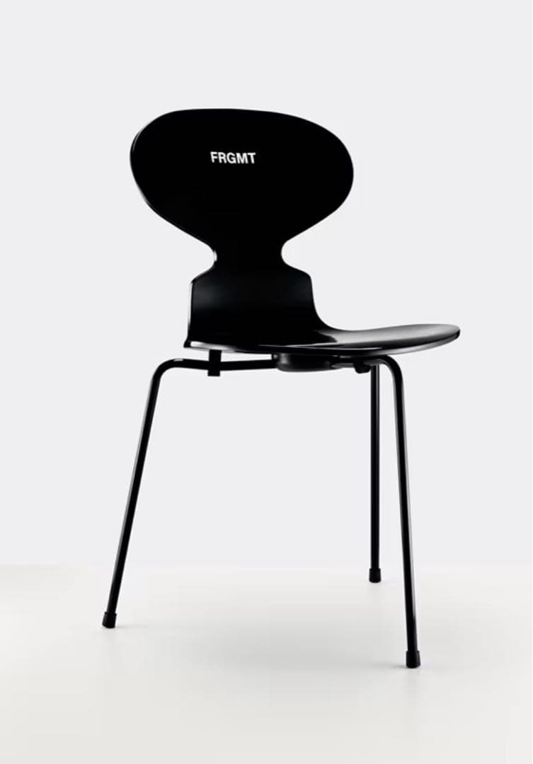 FRITZ HANSEN × FRAGMENT DESIGN アリンコチェア