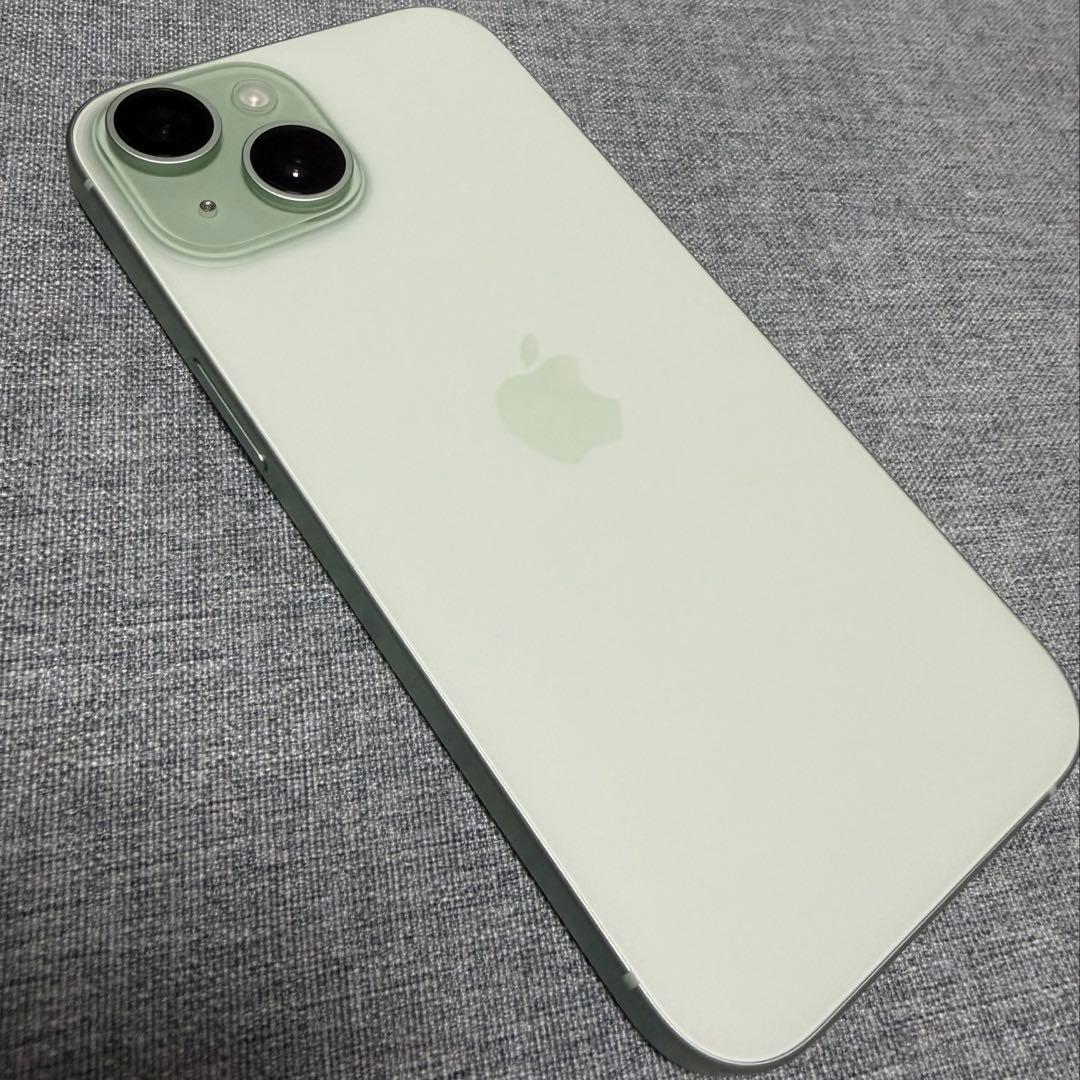 iPhone 15 グリーン128GB