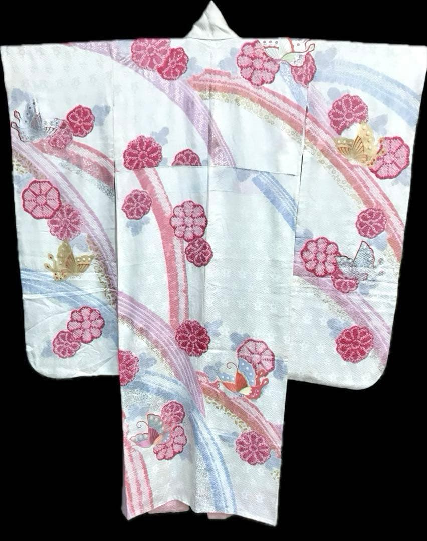 千總　振袖 白地 蝶と花模様 　刺繍　絞り　金彩　銀彩　正絹
