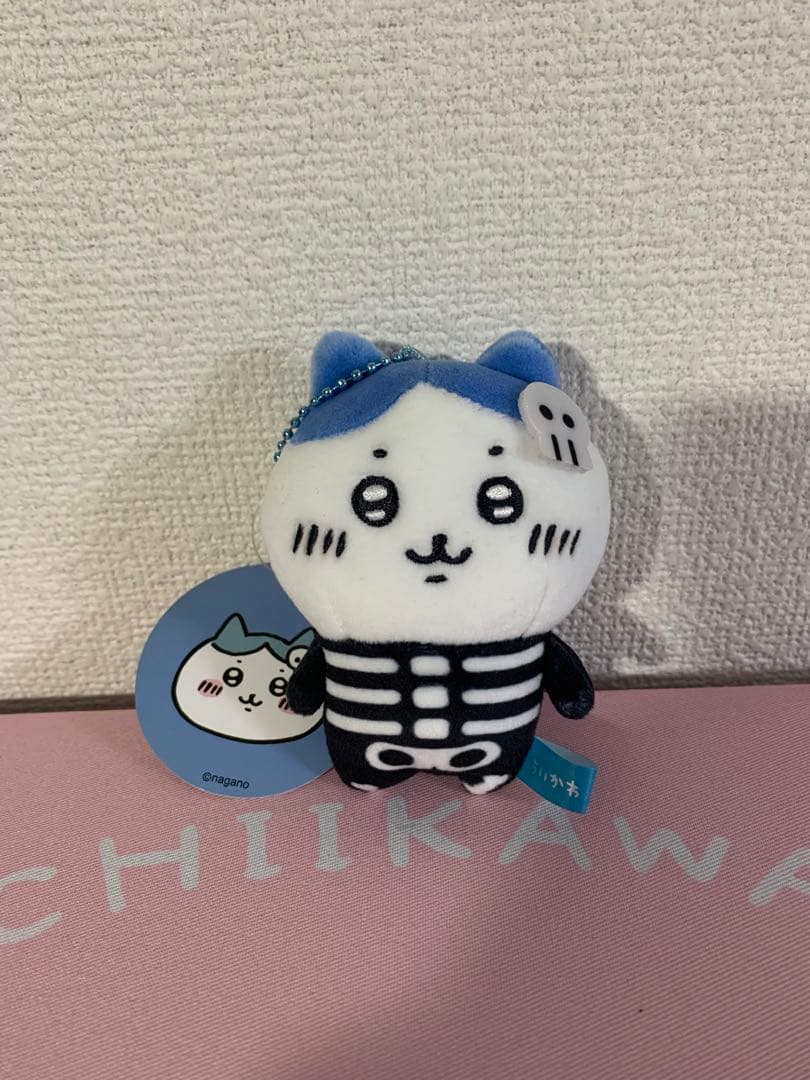 ちいかわ ハロウィン 骨ハチワレ マスコット