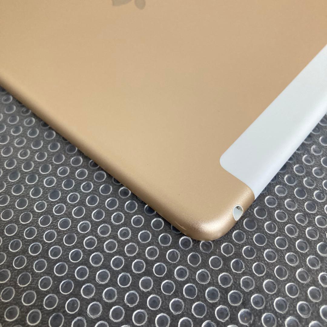3881極美品新品級☆電池ほぼ新品☆iPad mini4 32GB SIMフリー