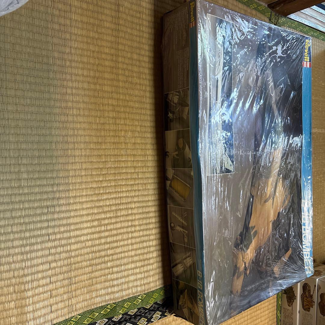 ハセガワ B-1B ボンバーモデルキット 1/48