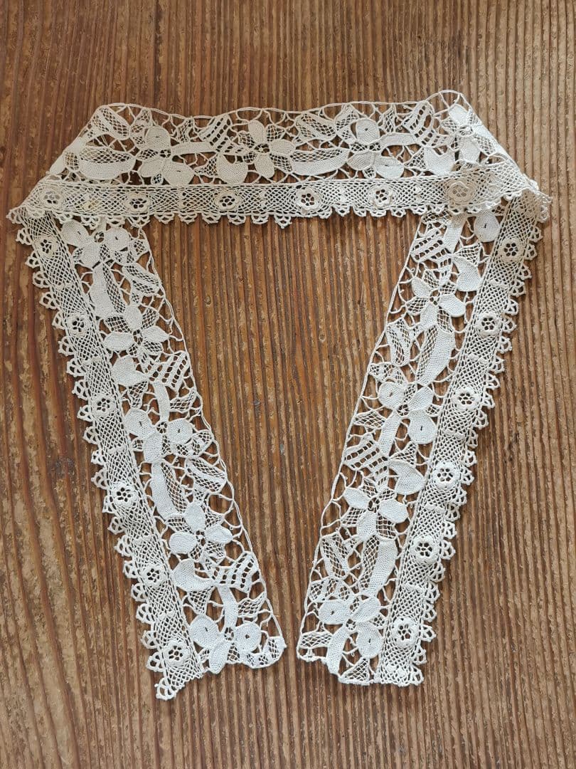 アンティーク ポワンドヴェニス 菫の花 クロシェ編みの桜草 ロング飾り襟 付け襟