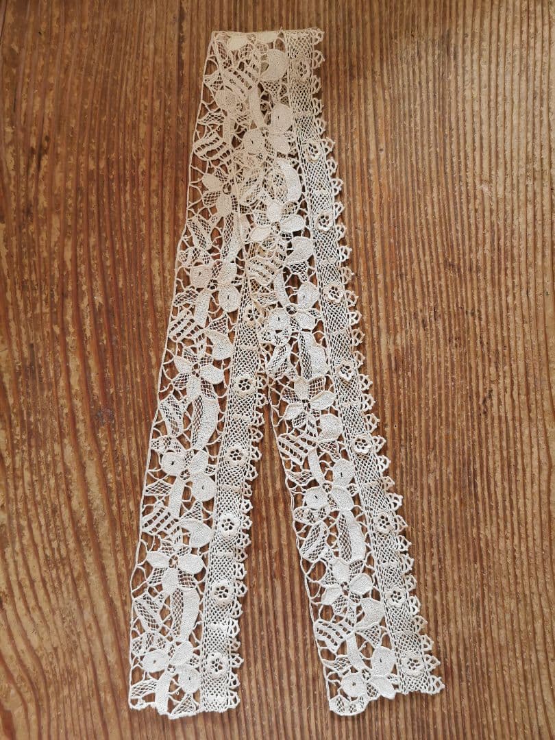 アンティーク ポワンドヴェニス 菫の花 クロシェ編みの桜草 ロング飾り襟 付け襟