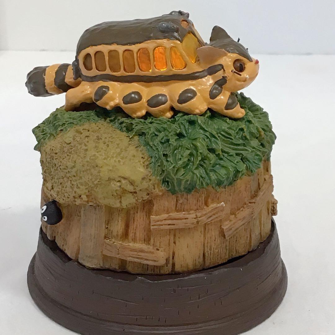 美品　「となりのトトロ」ネコバス フィギュア リアルファンタジー　LED光る