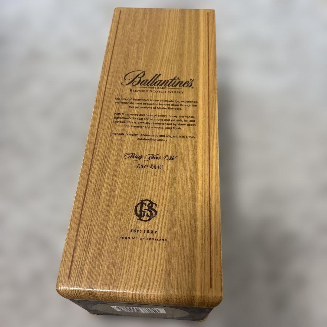 Ballantine's 30年 ブレンデッドスコッチウイスキー 木箱入り