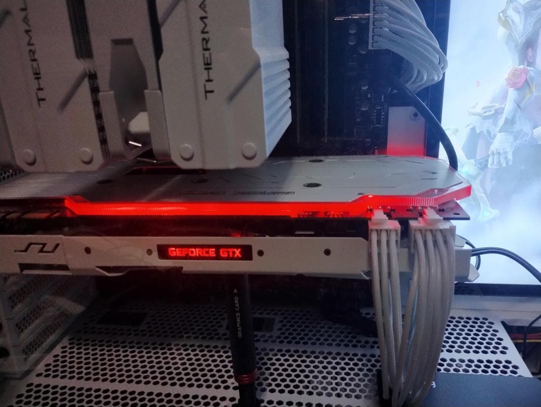 送料無料★玄人志向★GALAKURO★GK-GTX1080-E8GB/WHITE