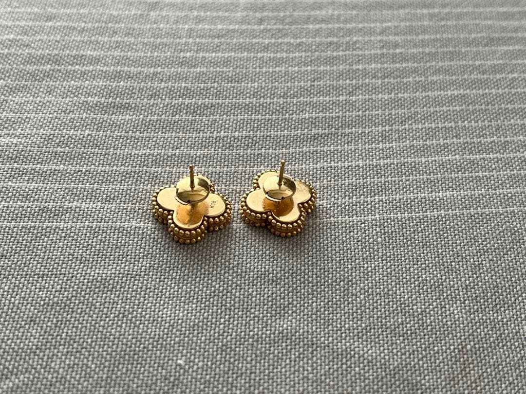 ピアス フラワー 18k ブラックオニキス