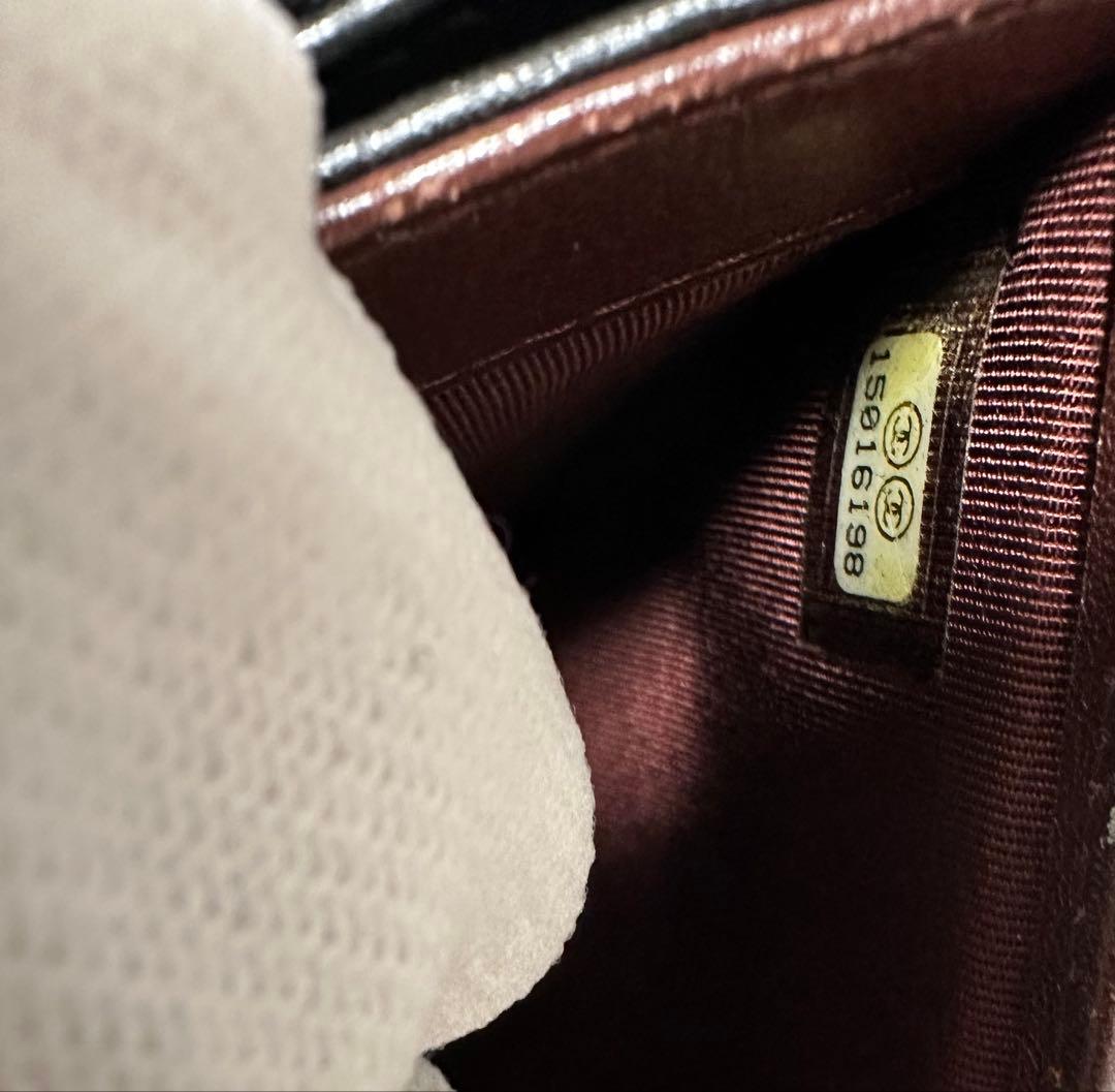 ⭐️新春限定価額⭐️CHANEL 二つ折り財布 黒コンパクトウォレット