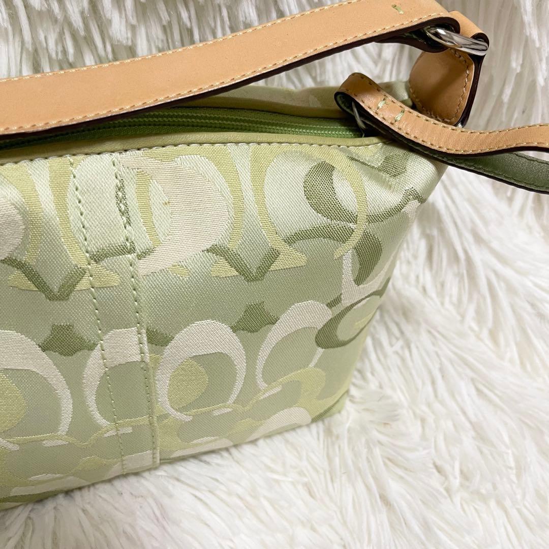 希少カラー コーチ coach シグネチャー 黄緑 アクセサリーポーチ　バッグ