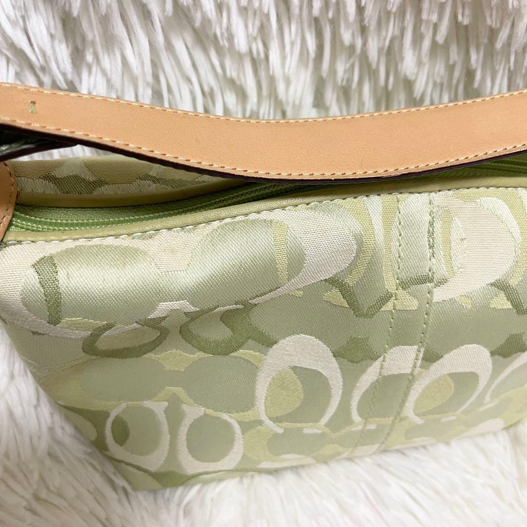 希少カラー コーチ coach シグネチャー 黄緑 アクセサリーポーチ　バッグ