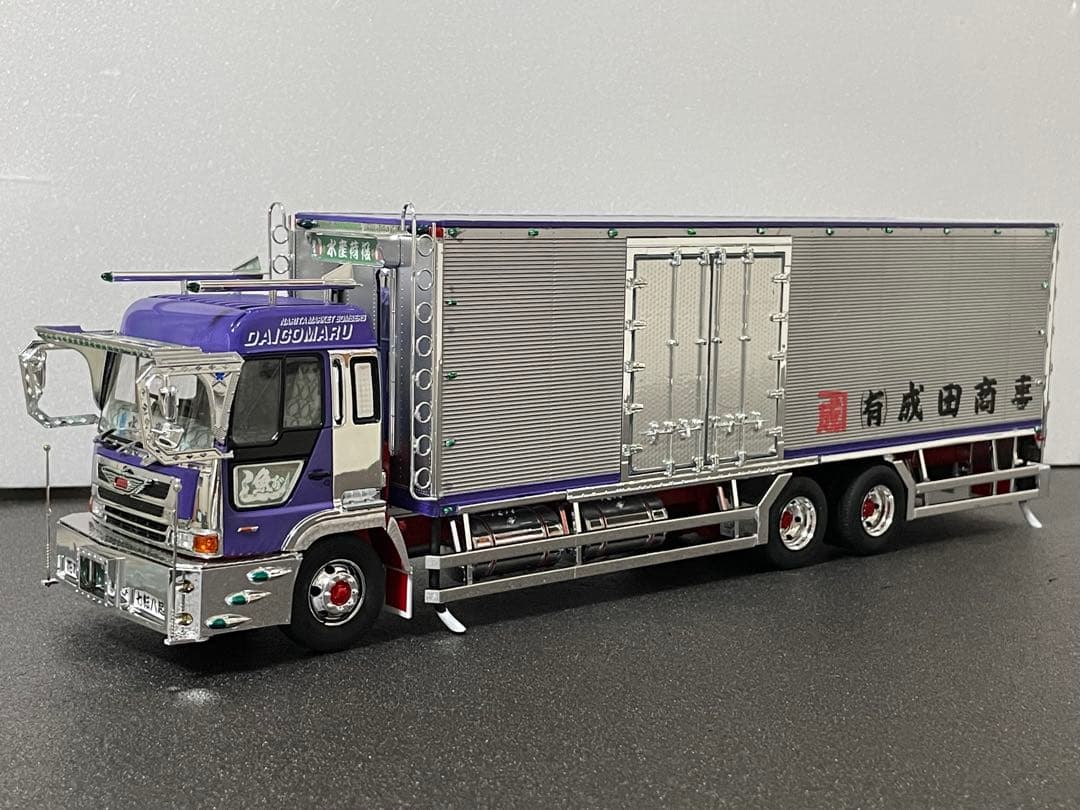 1/32 プロフィア デコトラ プラモデル へビフレ 完成品 エサ屋