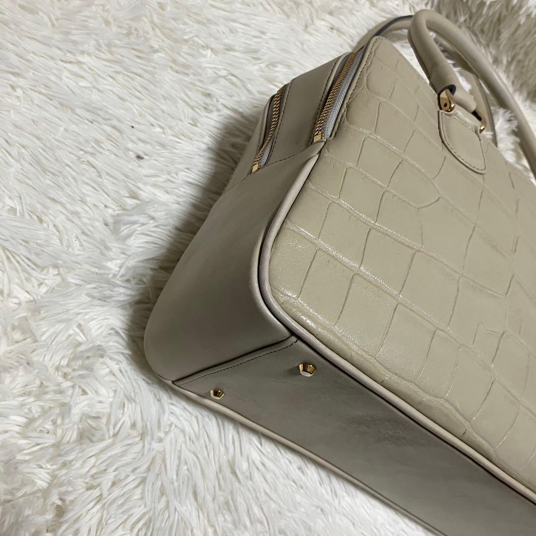 ロベルタディカメリーノ ショルダーバッグ 型押し レザー シャンハイコッコ