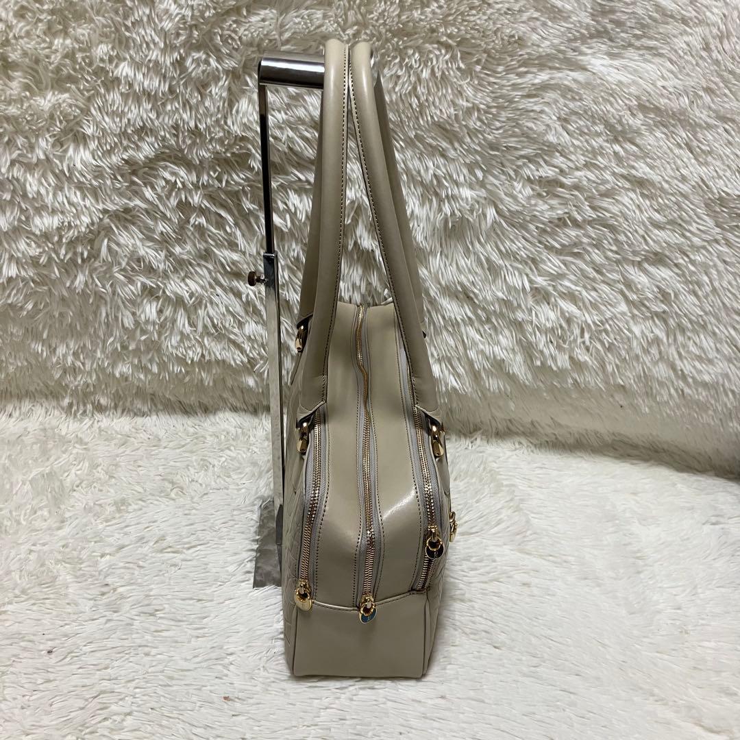 ロベルタディカメリーノ ショルダーバッグ 型押し レザー シャンハイコッコ