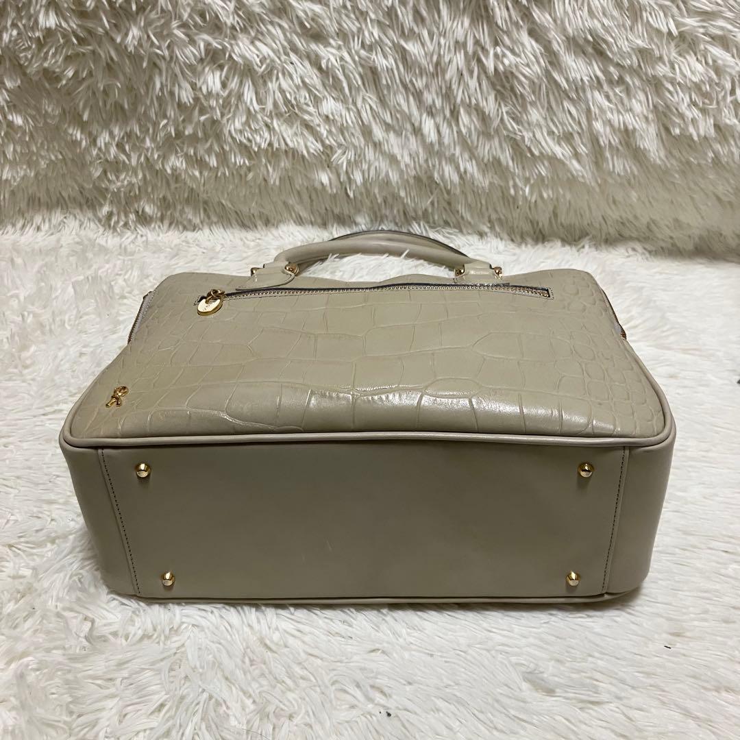 ロベルタディカメリーノ ショルダーバッグ 型押し レザー シャンハイコッコ