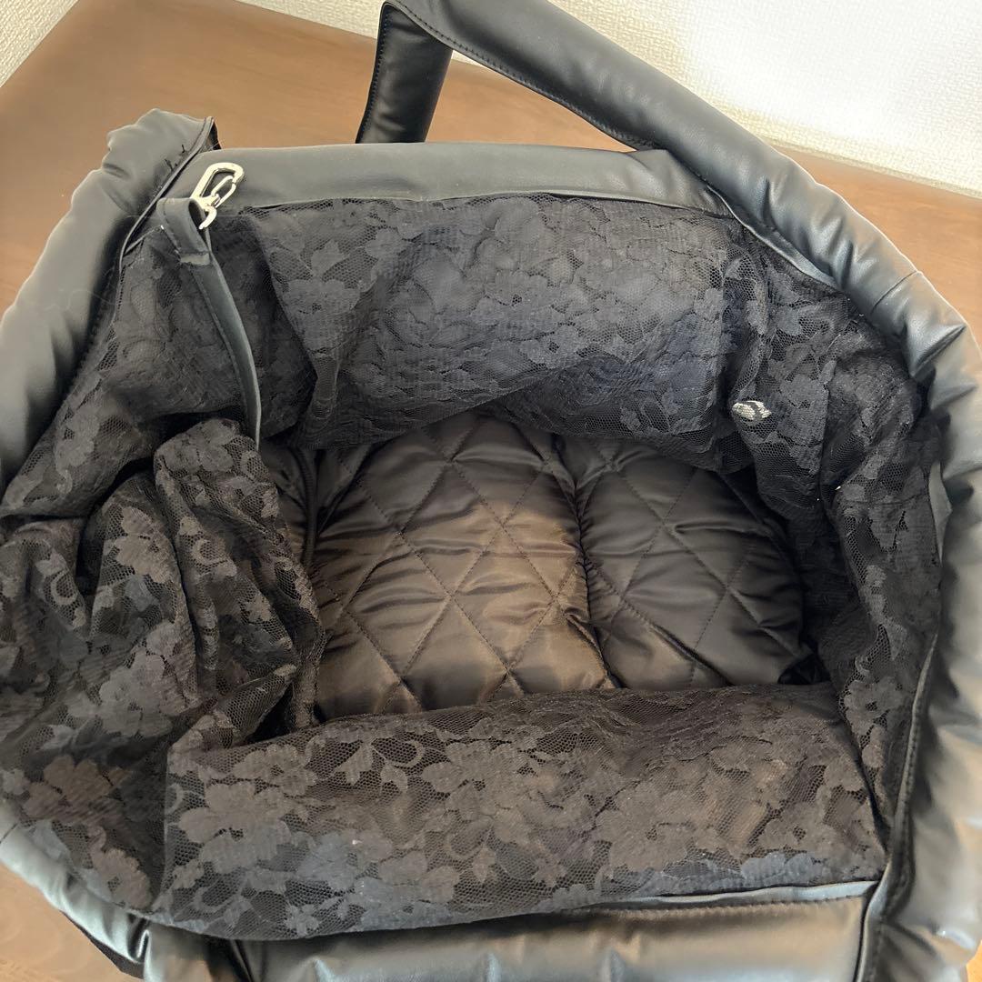 アキュミリア　accumiliaメッシュフリルキャリーマシュマロ　ペットキャリー