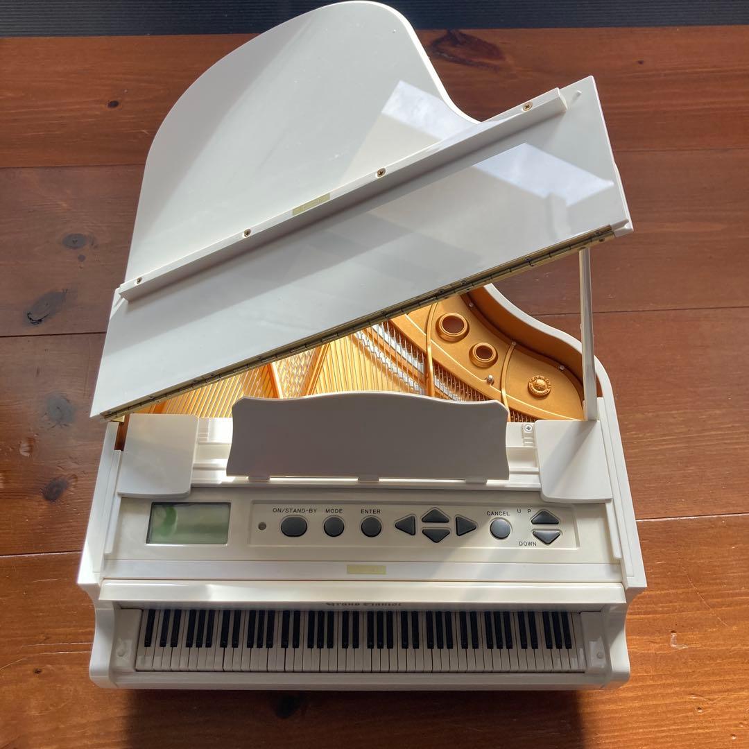 【希少】　自動演奏　ホワイトバージョン セガトイズ　グランドピアニスト