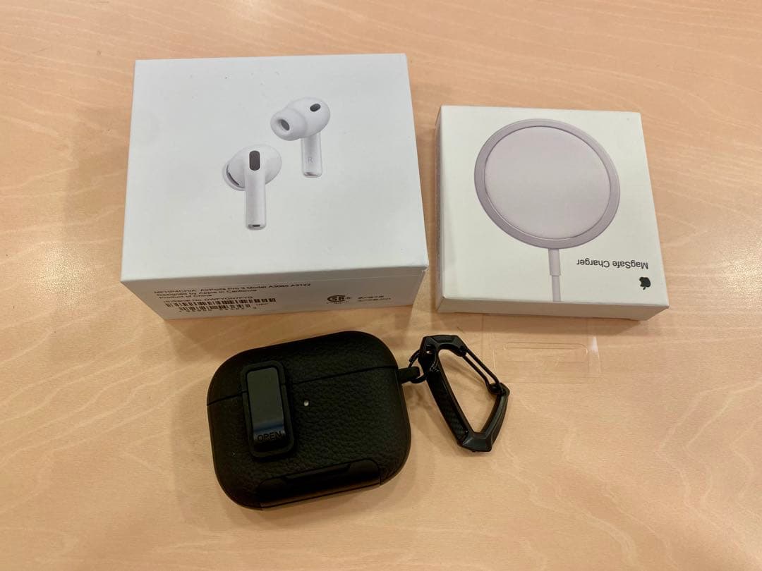 【超美品】AirPods Pro3 保護カバー付