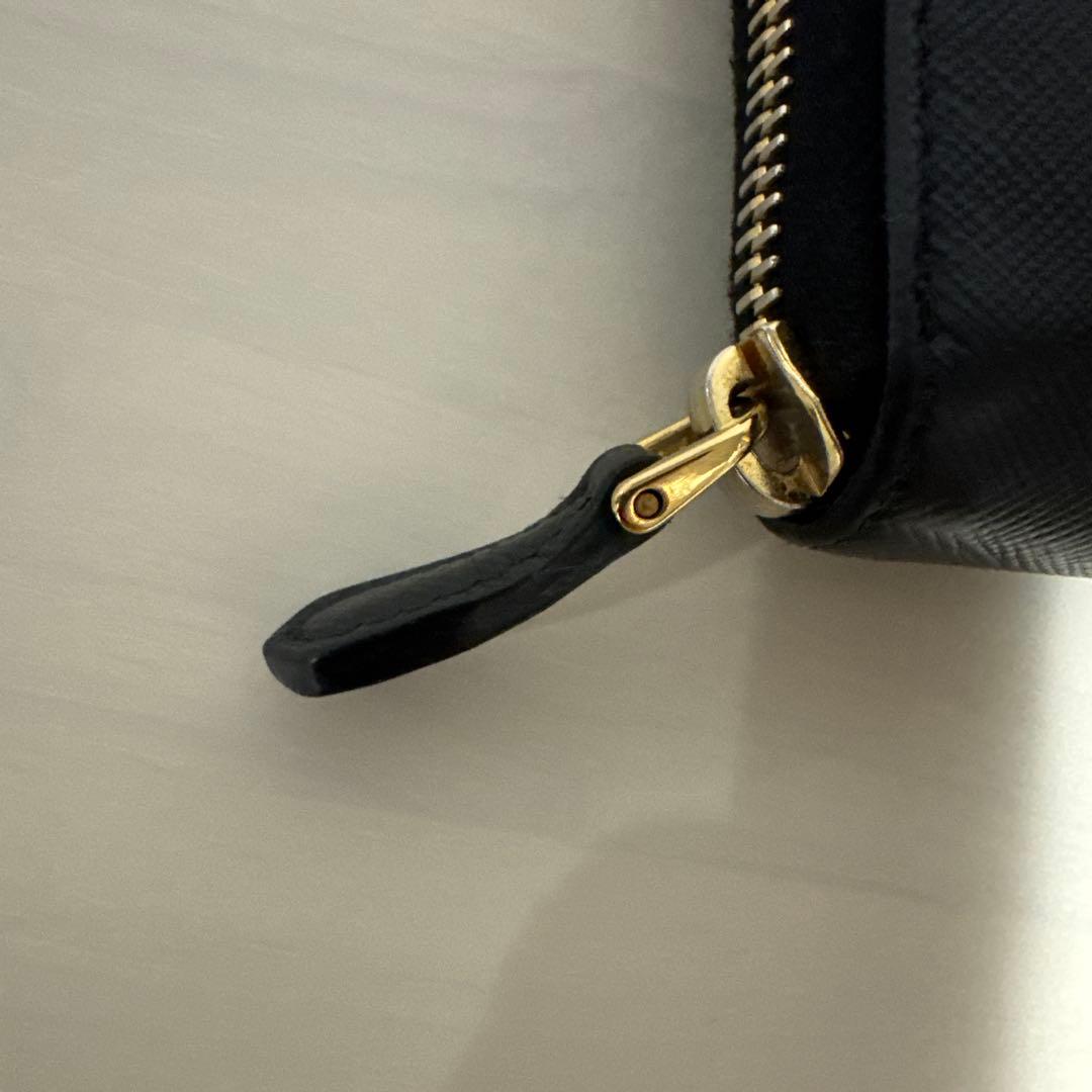 ケン　　PRADA サフィアーノレザー 長財布 ブラック