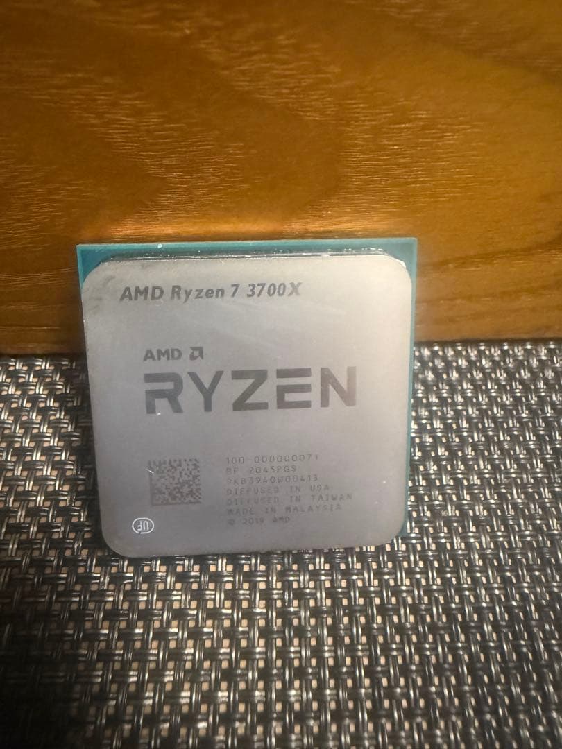 AMD Ryzen 7 3700X CPU 本体 CPUファン付