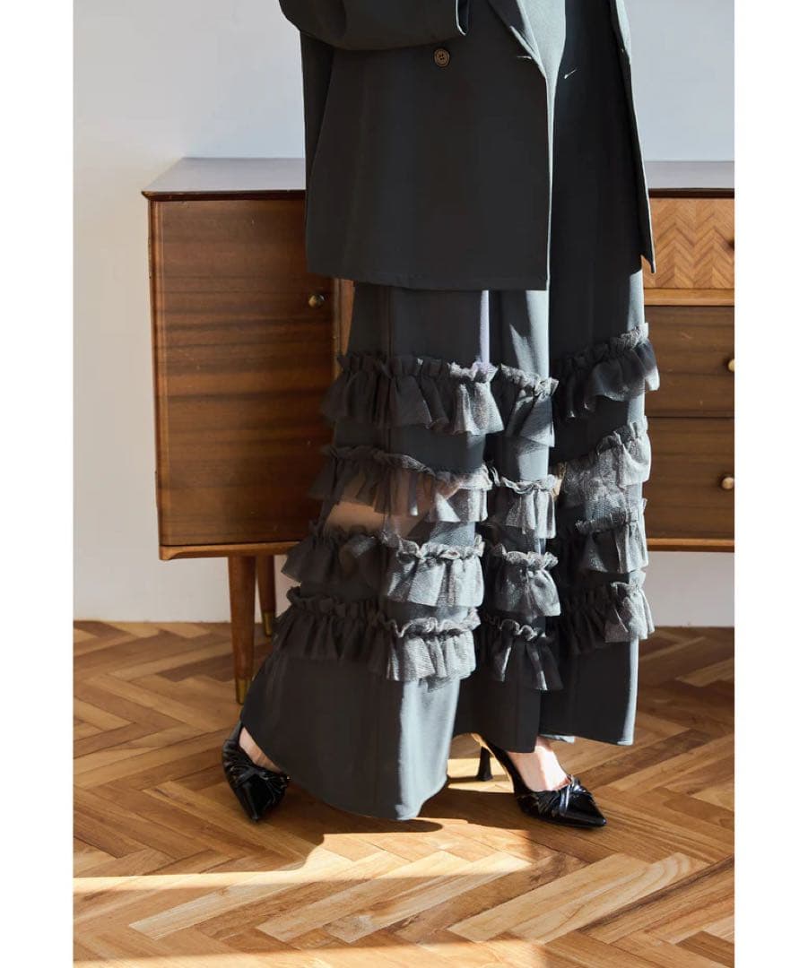 トランスペアレントヘムセットアップドレス