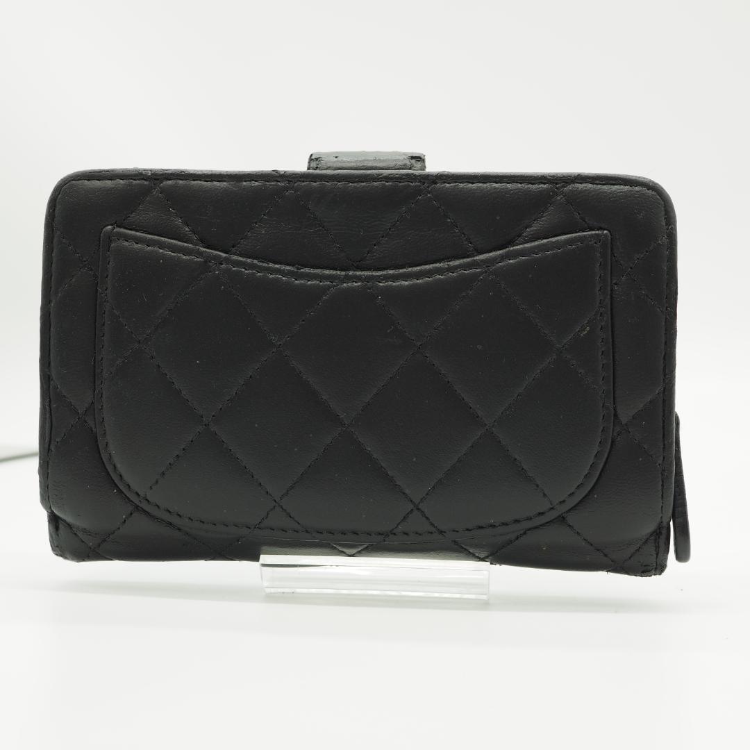 【キティちゃん】CHANEL シャネル マトラッセ 二つ折り財布 ミドル