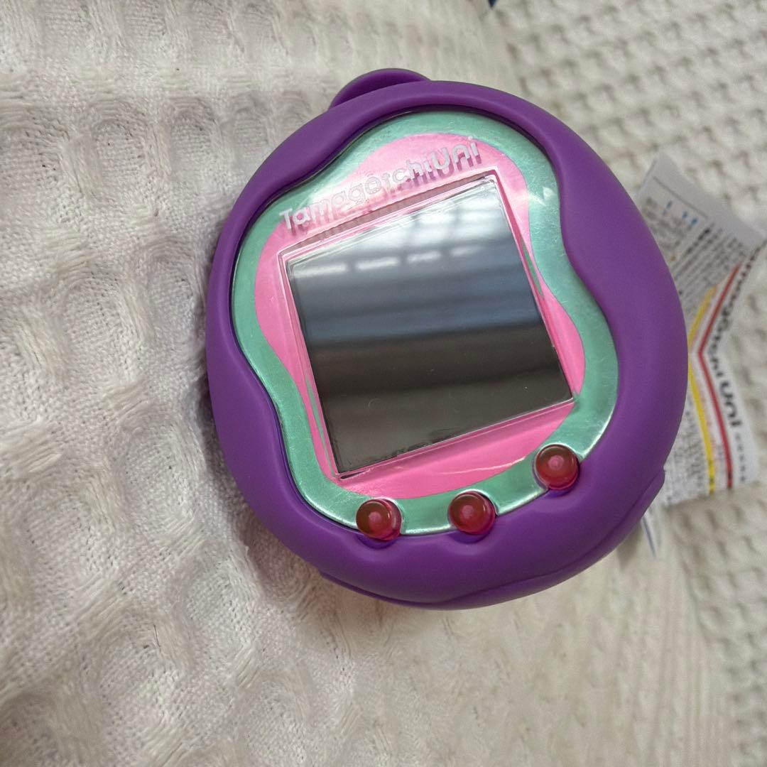 Tamagotchi Uni パープル バンド ストラップ付き