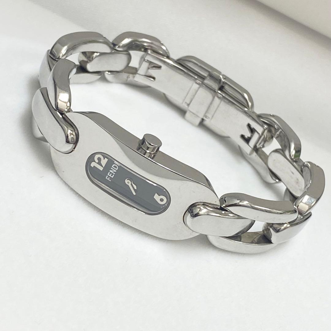 Fendi シルバー 金属ベルト 時計 3400L