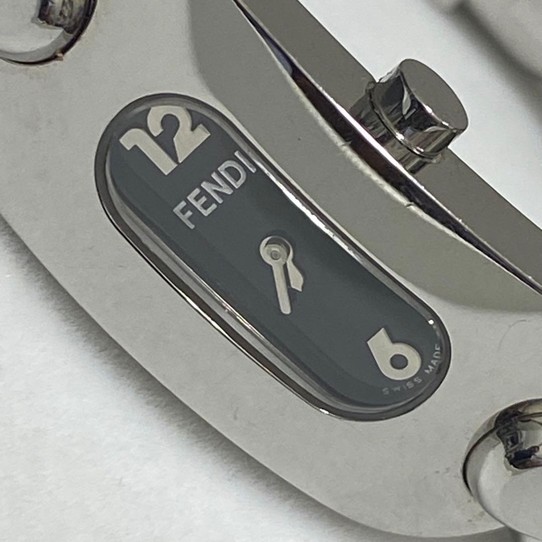 Fendi シルバー 金属ベルト 時計 3400L
