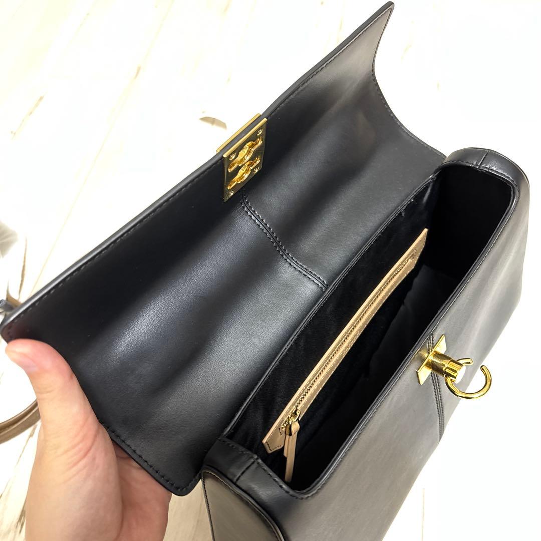 短時間使用　Cafune レザーショルダーバッグ ブラック