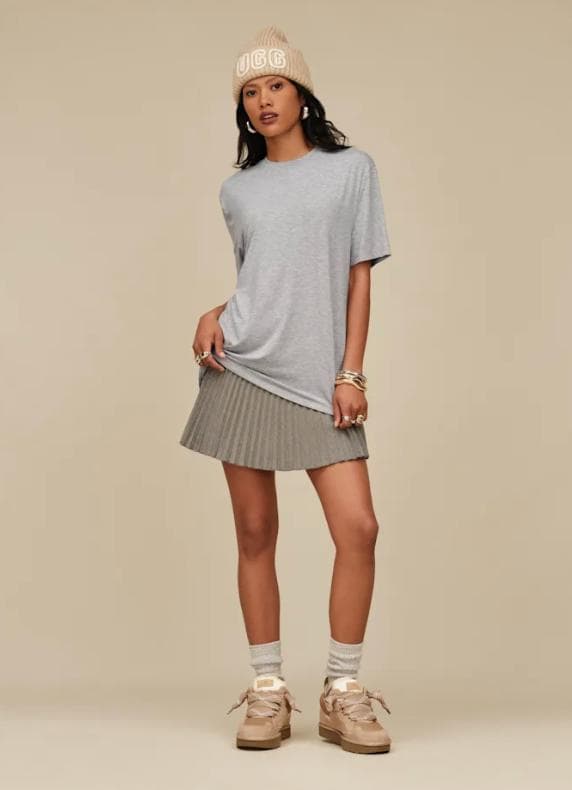 【売り切れ続出！大人気カラー】新品・未使用　UGG/アグ ニット帽 102345