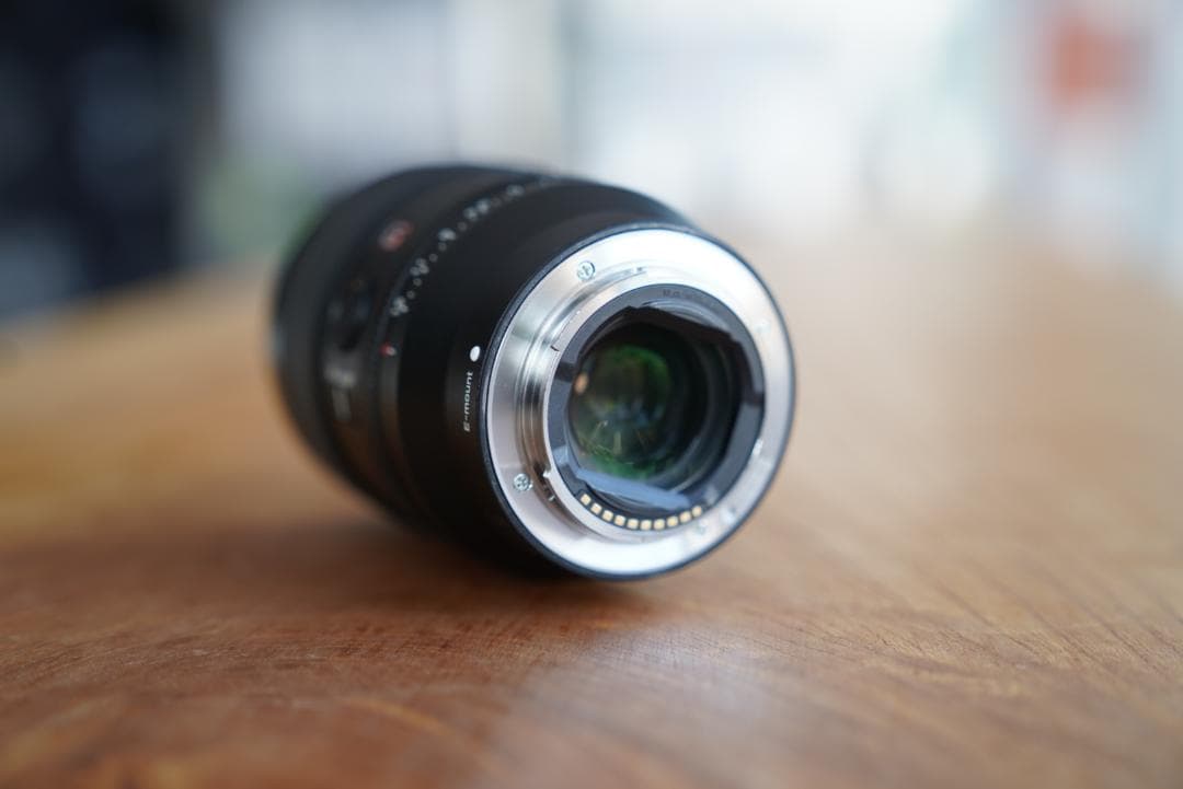 【美品・おまけ付き】カメラ ソニー 一眼レフ SONY FE 24mm F1.4