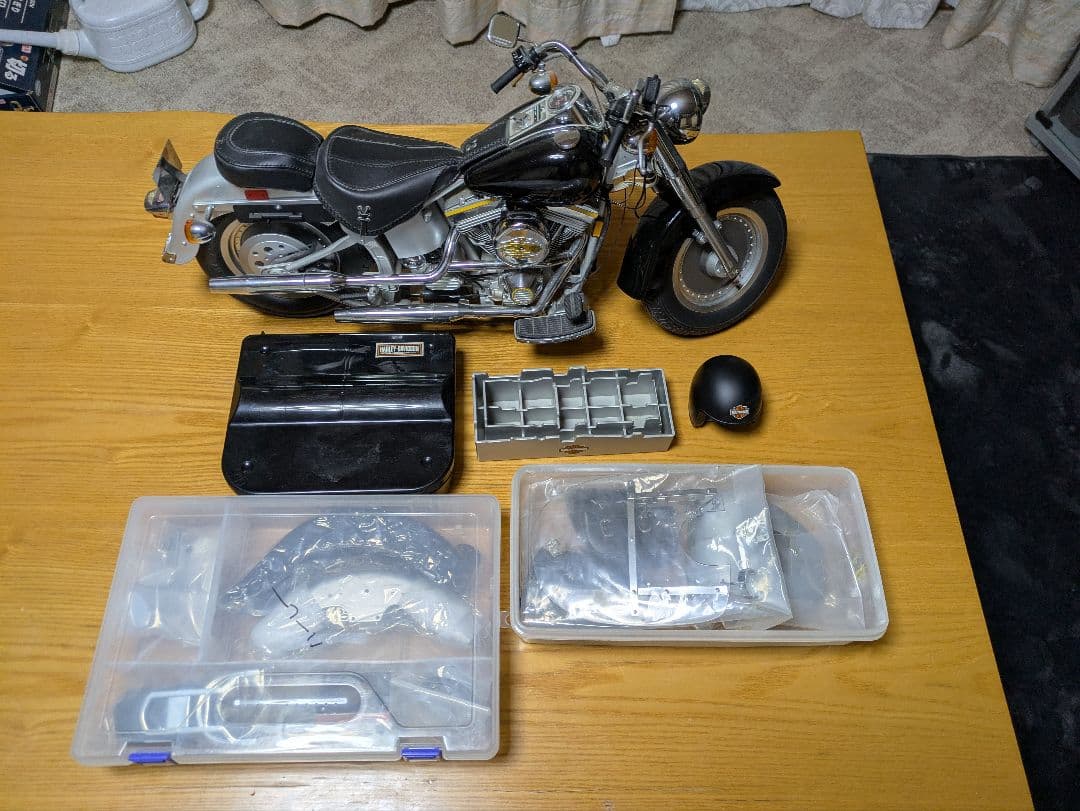 デカい! ハーレー FatBoy 1/4 デアゴスティーニ完成品 直せる方!