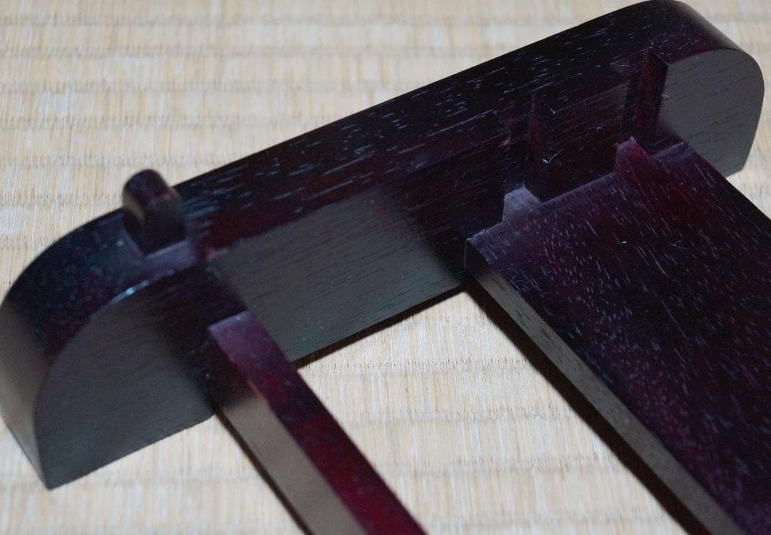 大型唐木紫檀 背もたれタイプ組込皿立て スタンド 飾るお皿 スタンド位置調整可